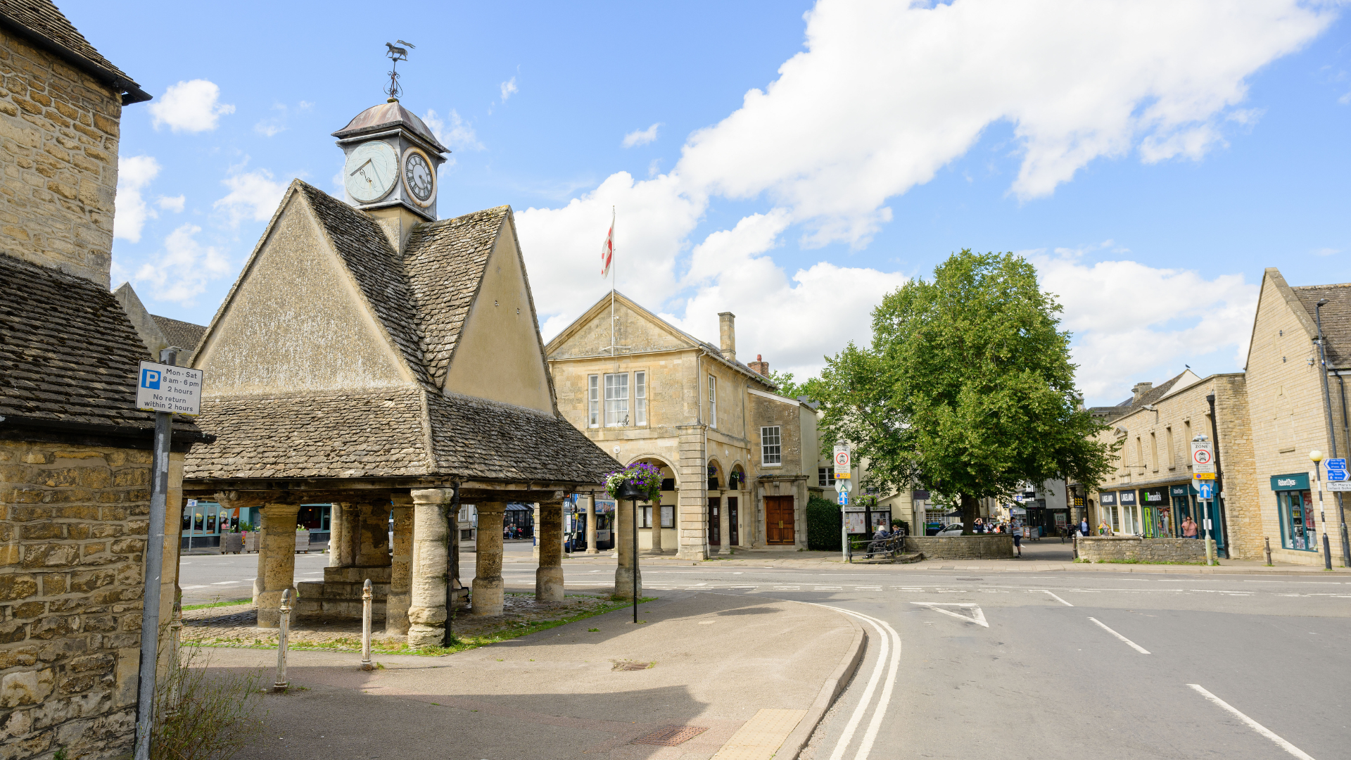 Image of delegates talking at OxLEP Business Event